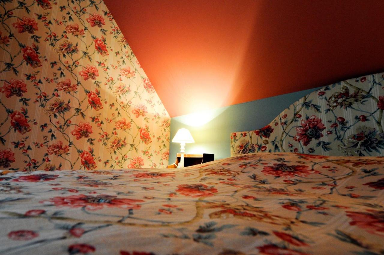 Les Confidences De Messire Sanglier, Stylished Guest Houses Beauraing Phòng bức ảnh